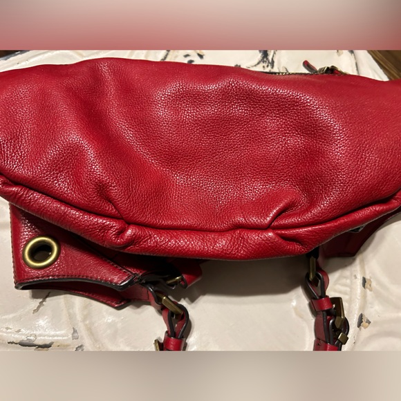 Red orYANY Hobo - Picture 2 of 8